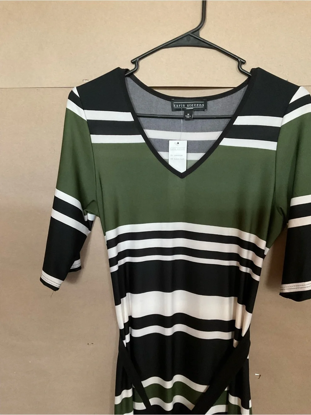 Karen Stevens NWT Striped V-Neck Maxi Dress in Olive, Black & White. Size M. - Picture 4 of 8